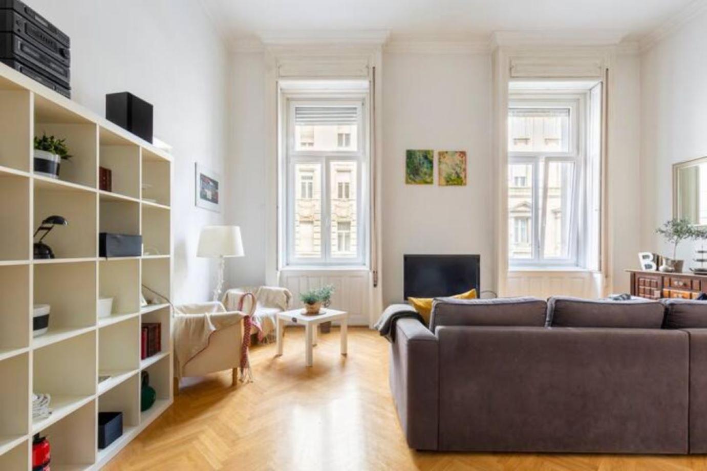 Bourgeois Elegance In The Heart Of Будапеща Екстериор снимка